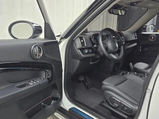 2021 Mini Countryman Cooper II Рестайлинг, белый, 1700000 рублей, вид 4