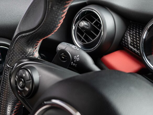 2019 Mini Hatch JCW III (F55/F56) Рестайлинг, чёрный, 3150000 рублей - вид 14
