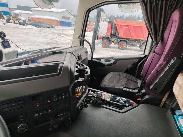 2023 Volvo FM, белый, 16000000 рублей - вид 8