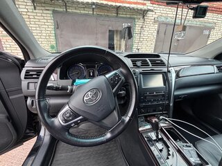 2015 Toyota Camry VII (XV50) Рестайлинг, чёрный, 1850000 рублей, вид 5