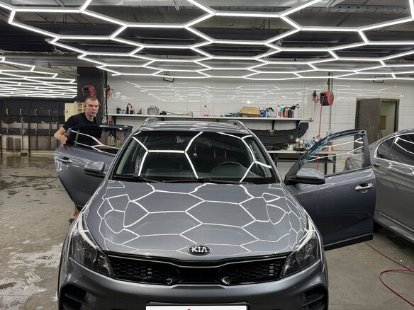 2021 Kia Rio X IV Рестайлинг, серый, 1300000 рублей - вид 3
