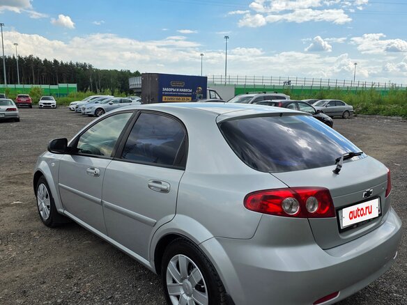 2010 Chevrolet Lacetti I, серебристый, 360000 рублей - вид 5