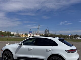 2022 Porsche Macan I Рестайлинг 2, белый, 4300000 рублей, вид 3