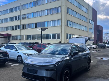 2026 Toyota bZ3X 58.3 kWh, серый, 2810000 рублей, вид 1