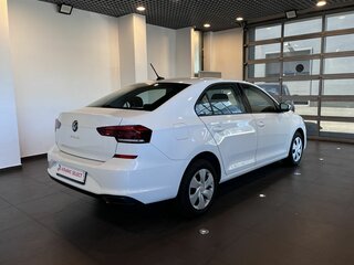 2021 Volkswagen Polo VI, белый, 1669000 рублей, вид 3