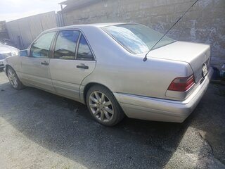 1995 Mercedes-Benz S-Класс 500 III (W140) Рестайлинг, серый, 650000 рублей, вид 4