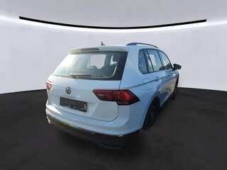 2022 Volkswagen Tiguan II Рестайлинг, белый, 2292000 рублей, вид 2