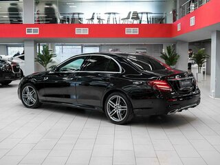 2020 Mercedes-Benz E-Класс 200 V (W213, S213, C238), чёрный, 3295000 рублей, вид 4