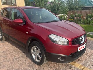 2010 Nissan Qashqai I Рестайлинг, красный, 950000 рублей, вид 1