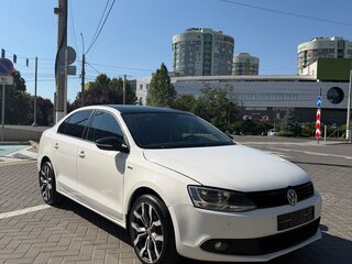 2013 Volkswagen Jetta VI, белый, 875000 рублей, вид 3