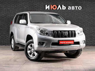 2013 Toyota Land Cruiser Prado 150 Series, серебристый, 2500000 рублей, вид 3