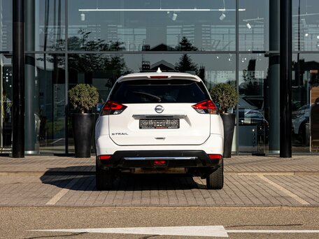 2020 Nissan X-Trail III Рестайлинг, белый, 2015000 рублей, вид 5