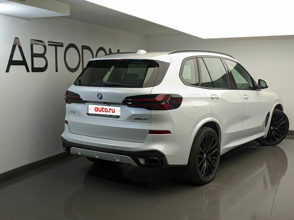 2025 BMW X5 40i IV (G05/G18) Рестайлинг, белый, 14990000 рублей - вид 1