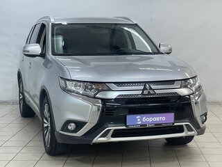 2021 Mitsubishi Outlander III Рестайлинг 3, серый, 2449000 рублей, вид 2