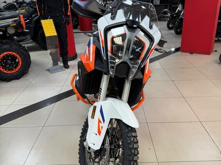 2023 KTM 1290 Super Adventure R, белый, 1850000 рублей, вид 3