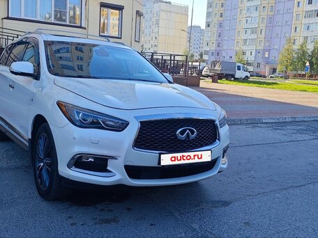 2017 Infiniti QX60 I Рестайлинг, белый, 2500000 рублей, вид 1