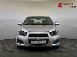 2013 Chevrolet Aveo II, серебристый, 520000 рублей, вид 2