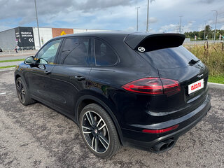 2016 Porsche Cayenne Diesel II Рестайлинг (958), чёрный, 4080000 рублей, вид 2