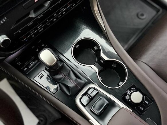 2018 Lexus RX 300 IV, серый, 3800000 рублей - вид 7