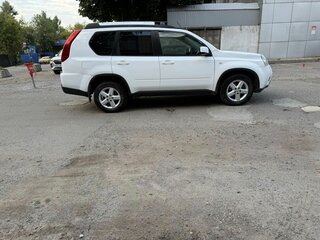 2013 Nissan X-Trail II Рестайлинг, белый, 790000 рублей, вид 2