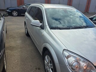 2014 Opel Astra H Рестайлинг, серебристый, 550000 рублей, вид 4