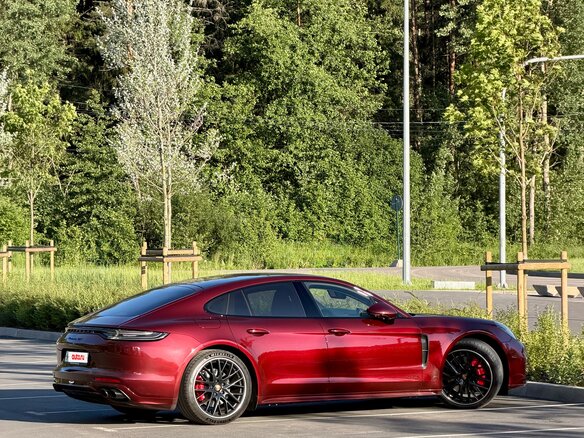 2021 Porsche Panamera GTS II Рестайлинг, красный, 14500000 рублей - вид 9
