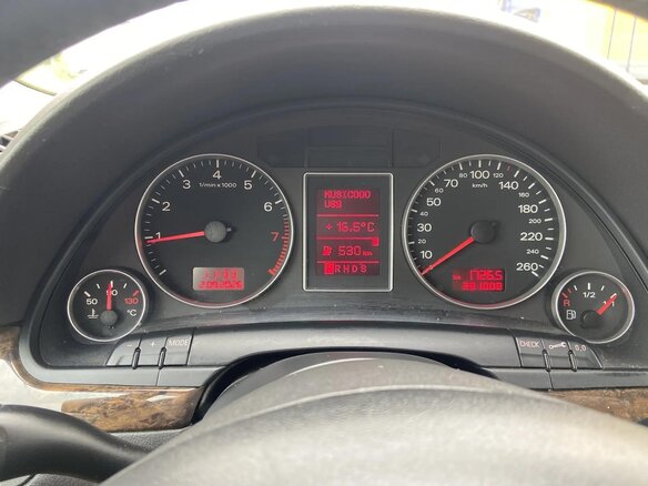 2007 Audi A4 III (B7), чёрный, 800000 рублей - вид 4