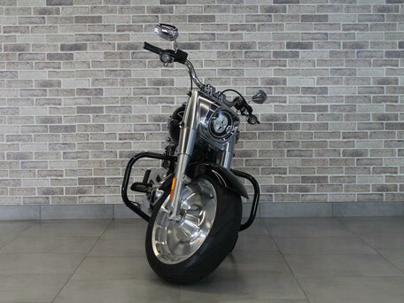 2020 Harley-Davidson Fat Boy, чёрный, 1965000 рублей, вид 5