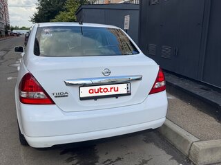 2011 Nissan Tiida Latio I, белый, 890000 рублей, вид 3