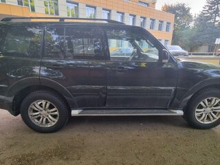 2014 Mitsubishi Pajero IV Рестайлинг 1, чёрный, 1940000 рублей, вид 3