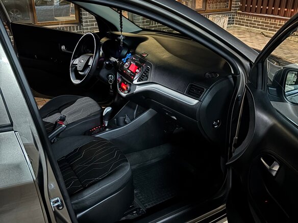 2012 Kia Picanto II, серый, 1100000 рублей - вид 8