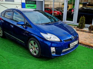 2010 Toyota Prius III (XW30), синий, 850000 рублей, вид 5