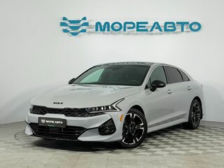 2021 Kia K5 III, серый, 2330000 рублей, вид 1