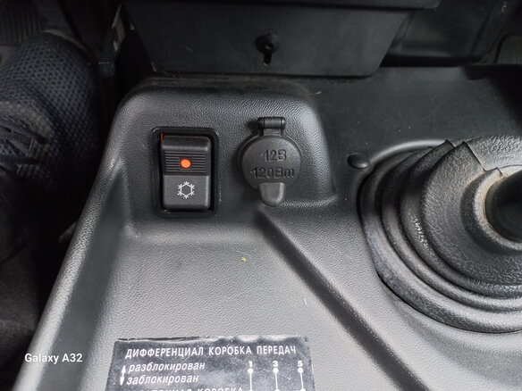 2018 Lada (ВАЗ) 2121 (4x4) I Рестайлинг, серебристый - вид 14