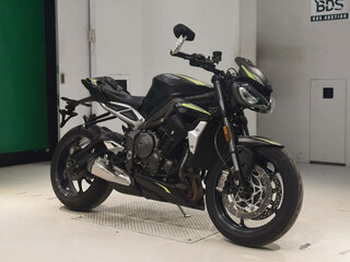 2022 Triumph Street Triple, чёрный, 720000 рублей, вид 3
