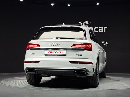 2023 Audi Q5 40 TDI II (FY) Рестайлинг, белый, 5870000 рублей, вид 4