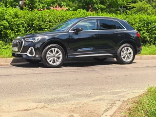 2024 Audi Q3 45 TFSI II (F3), чёрный, 2950000 рублей, вид 4