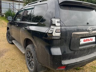 2021 Toyota Land Cruiser Prado 150 Series Рестайлинг 3, чёрный, 7000000 рублей, вид 2
