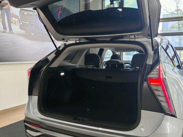 2026 Geely Atlas II, серебристый - вид 24