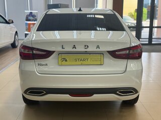 2025 Lada (ВАЗ) Vesta I Рестайлинг (NG), белый, 1237000 рублей, вид 4