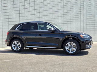 2023 Audi Q5 40 TFSI II (FY) Рестайлинг, чёрный, 4611800 рублей, вид 4