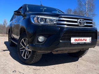 2017 Toyota Hilux VIII, чёрный, 3370000 рублей, вид 5