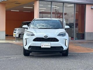 2023 Toyota Yaris Cross I, белый, 1600000 рублей, вид 2