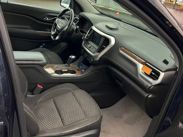 2017 GMC Acadia II, синий, 1857423 рублей - вид 12