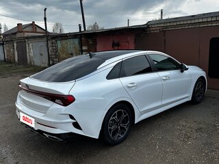 2020 Kia K5 III, белый, 2600000 рублей, вид 4