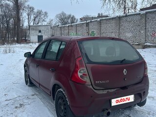 2010 Renault Sandero I, красный, 350000 рублей, вид 3