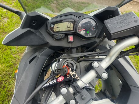 2010 Yamaha XJ6 (FZ6R), белый, 450000 рублей, вид 5