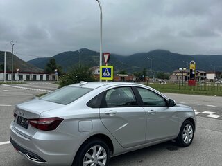 2026 Lada (ВАЗ) Vesta I Рестайлинг (NG), серебристый, 1575000 рублей, вид 4