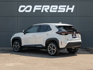 2021 Toyota Yaris Cross I, белый, 2145000 рублей, вид 2