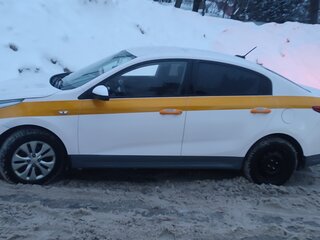 2019 Kia Rio IV, жёлтый, 650000 рублей, вид 3